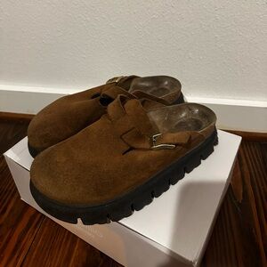 Papillio Birkenstock Women’s Size 9